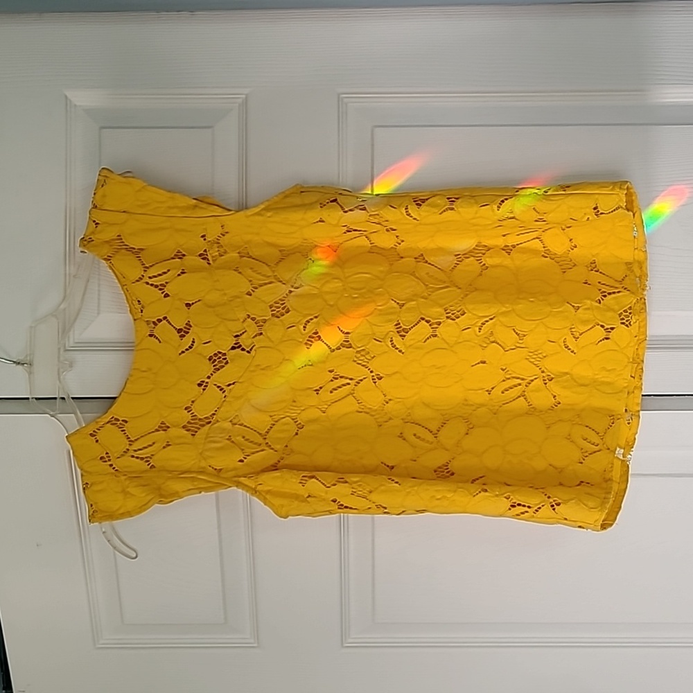 Lace cap sleeve top